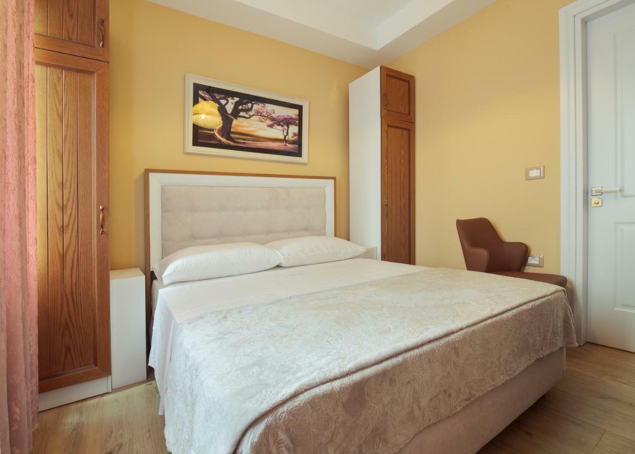 Bed and Breakfast Eagles Philadelphia Корча Экстерьер фото