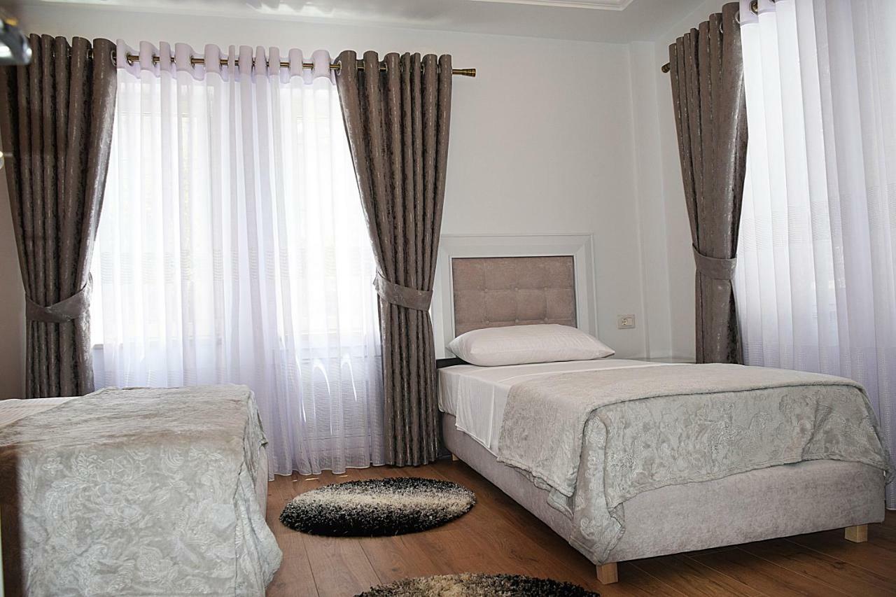 Bed and Breakfast Eagles Philadelphia Корча Экстерьер фото